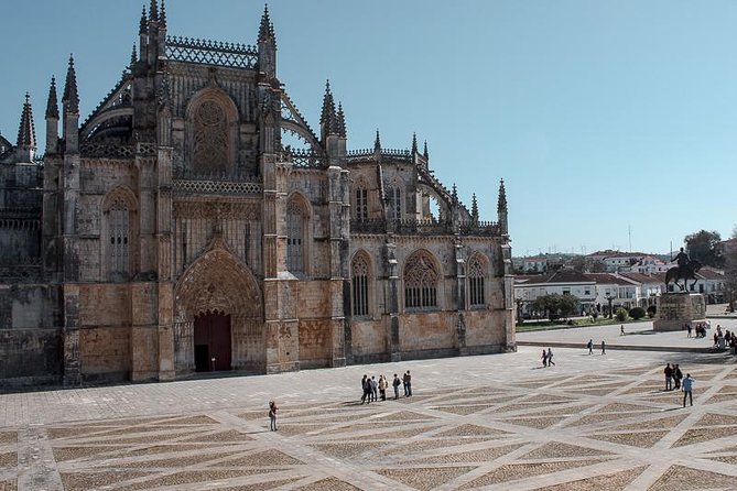 Faith and Heritage: Fátima, Batalha, Nazaré, Óbidos from Lisbon - Óbidos: the prettiest finish