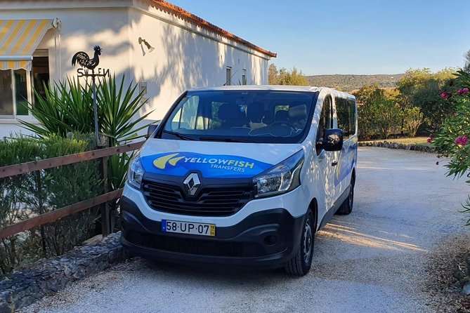 Faro airport - Carvoeiro: Private Return Transfer - A straightforward arrival at Faro Airport