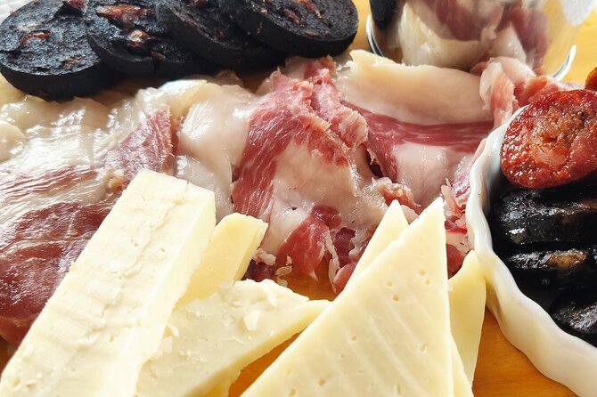 Faro Food Tour & Drinks and City highlights 10 Tastings - Starting at AP Eva Senses and reaching Arco da Vila