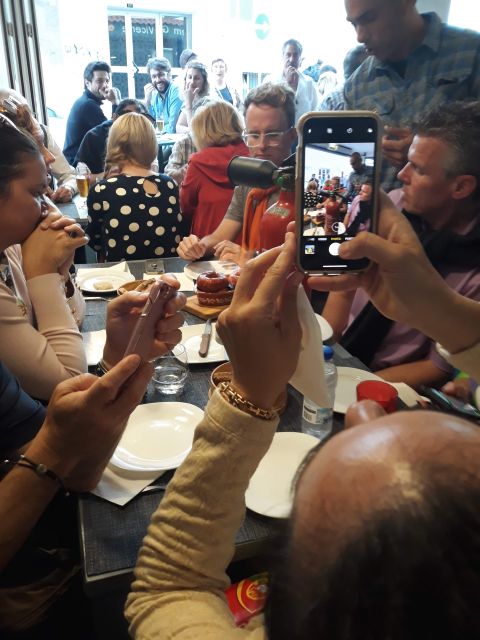 Faro: Old Town Guided Walking Food Tour - What the first tasting sets up