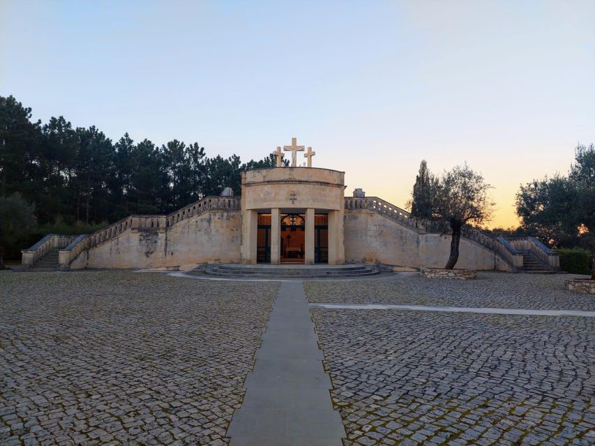 Fátima Private Tour: Shrine| Sacred Path |Shepherds House - Arneiro’s Well and the Angel of Peace