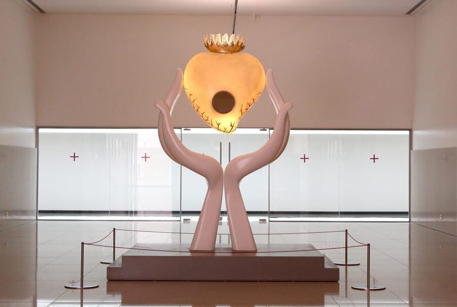 Fátima: Sanctuary and Aljustrel Village, Private Guided Tour - The Basilica of the Rosary and the Basilica of the Holy Trinity