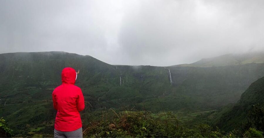 Flores Island: Full-Day Guided Tour - Poço do Bacalhau and the island’s waterfalls