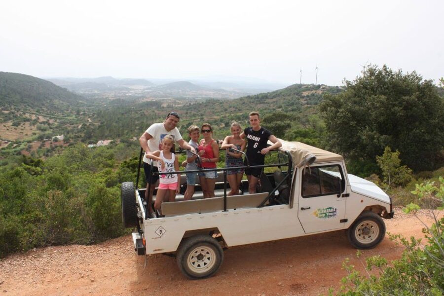 From Albufeira: Algarve Sunset Jeep Tour with Tastings - The guides make the difference