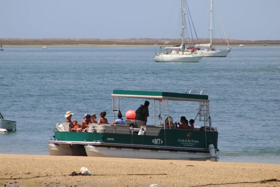From Faro: 4 Stops, 3 Islands in Ria Formosa Catamaran Tour - The guides make a real difference