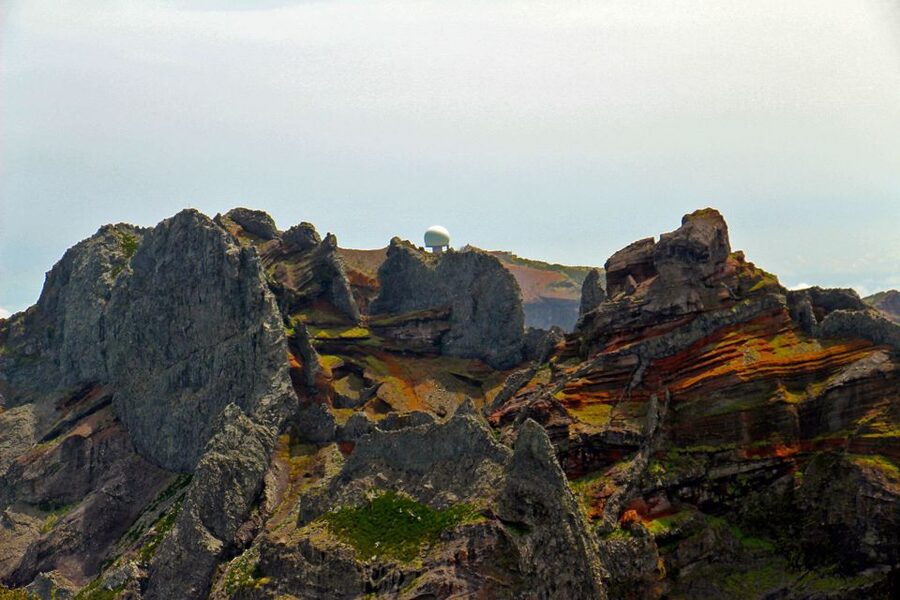 From Funchal: Madeira Peaks Mountain Walk - The walk down to Achada do Teixeira