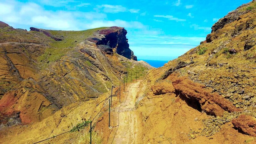From Funchal: Ponta de São Lourenço/Caniçal Full-Day Hike - Weather, shoes, and what to pack