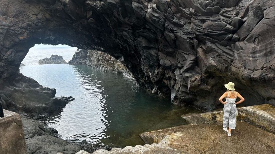 From Funchal:West Madeira Open-roof 4x4 Day Tour with Pickup - Porto Moniz gives you the day’s main break