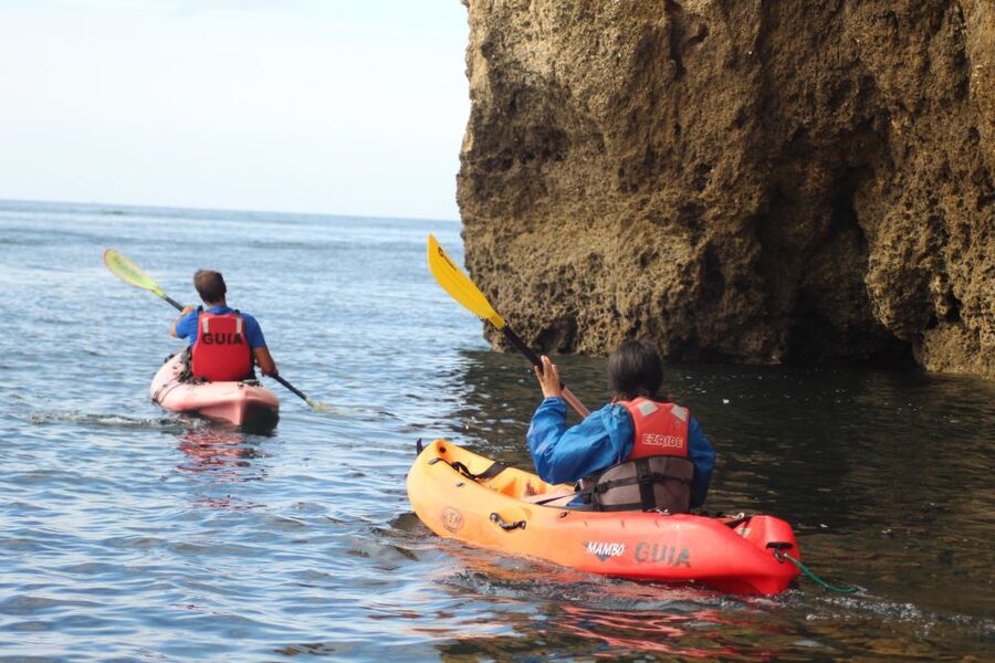From Lagos: Algarve Coast and Caves by Kayak - The meeting point and first 20 minutes