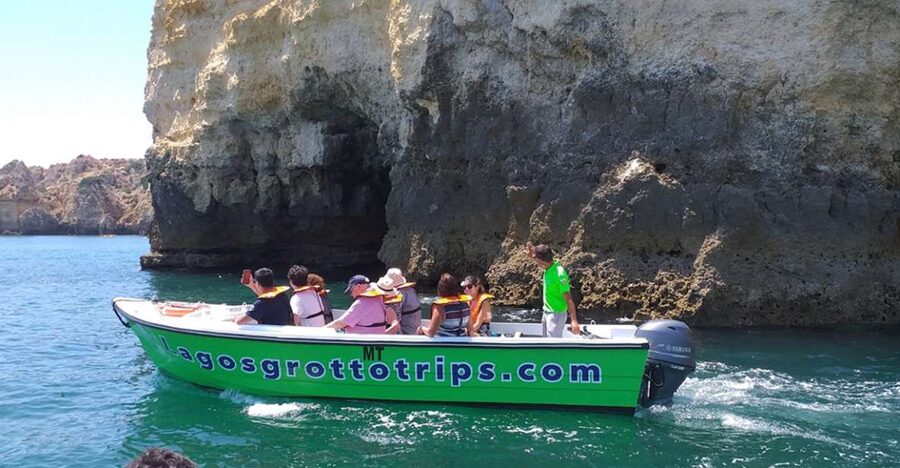 From Lagos: Cruise to the Caves of Ponta da Piedade - Why Ponta da Piedade works best from a small boat