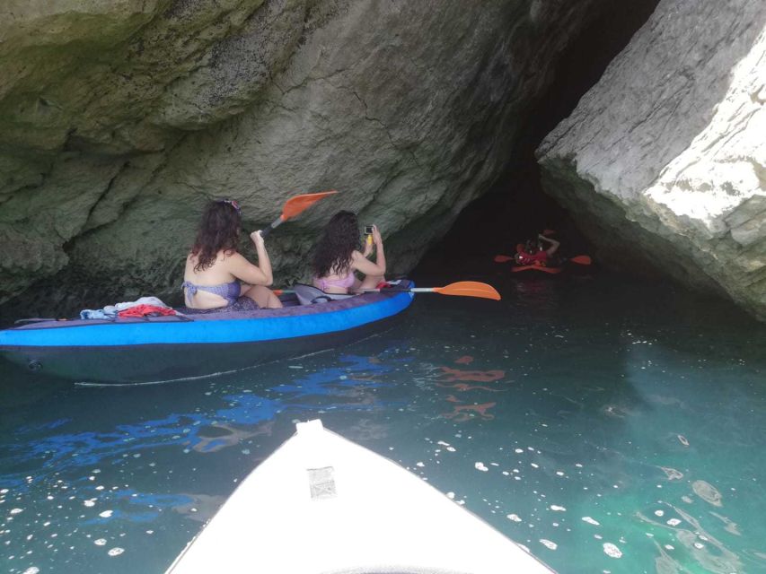 From Lisbon: Arrábida Natural Park Kayak Tour with Lunch - Praia dos Galapinhos and the beach picnic