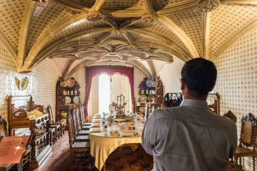 From Lisbon: Best of Sintra and Cascais Guided Day Tour - Cascais and the Estoril Coast