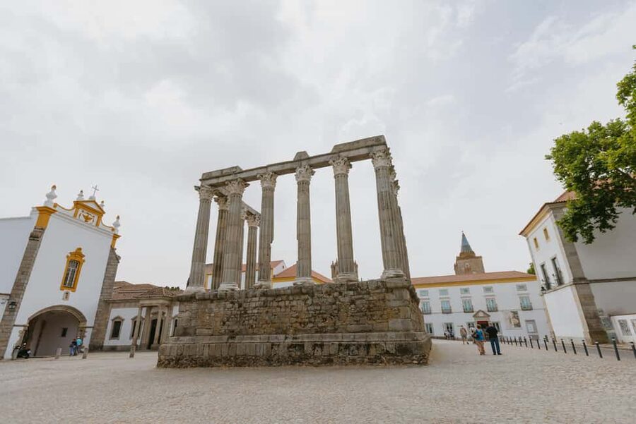 From Lisbon: Évora and Monsaraz Day Tour with Wine Tasting - Why this day trip works beyond Lisbon