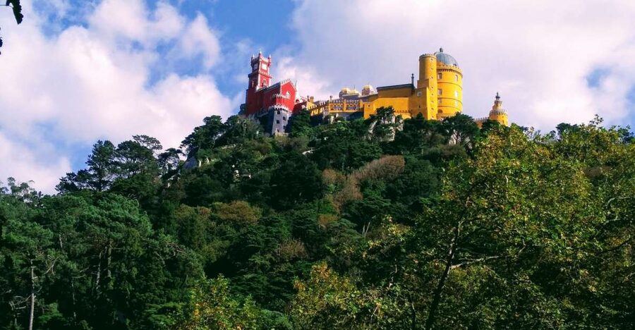 From Lisbon: Fátima and Sintra Private Tour - Fátima and the story of 1917