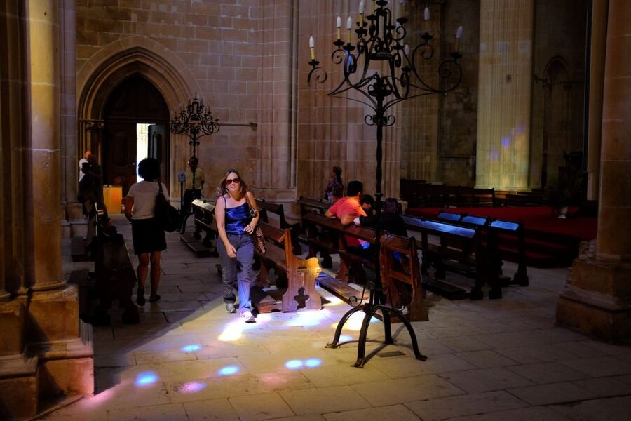 From Lisbon: Fátima, Batalha, Nazaré and Óbidos Day Tour - Who should book this day tour?