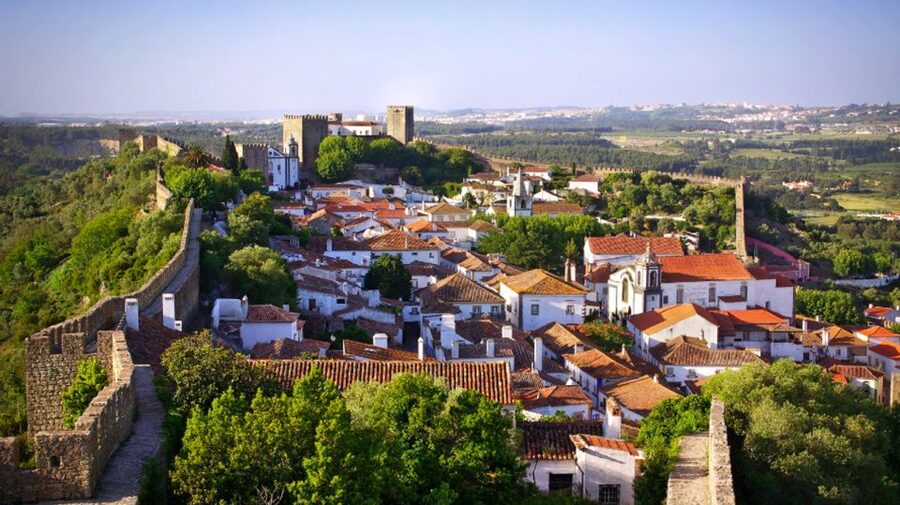 From Lisbon: Fátima, Batalha, Nazaré & Óbidos Full-Day Tour - Óbidos, the best final stop