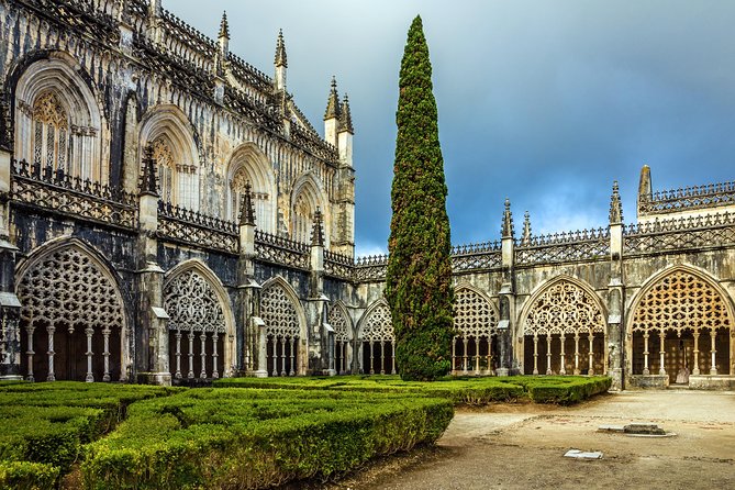 From Lisbon: Fatima Batalha Nazare & Obidos Small Group Day Trip - Who should book this experience?