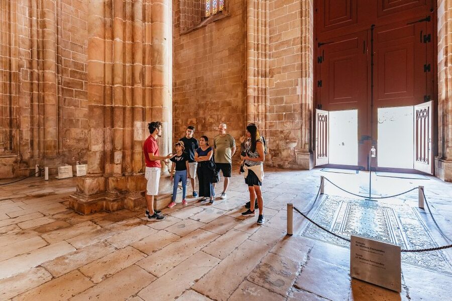From Lisbon: Fatima Batalha Nazaré & Óbidos Small-Group Tour - What the small van changes