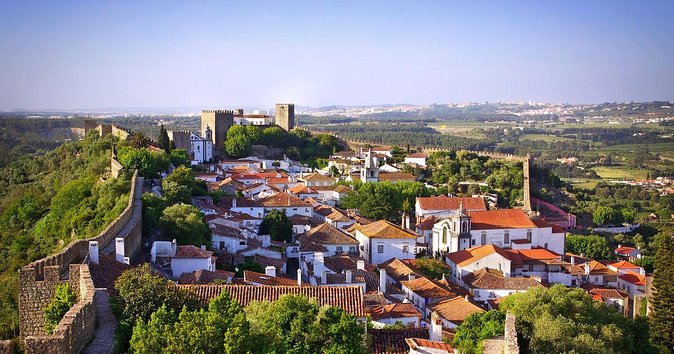 From Lisbon: Fátima, Nazaré, Batalha, and Óbidos Guided Tour - Óbidos: the prettiest finish, but do not dawdle