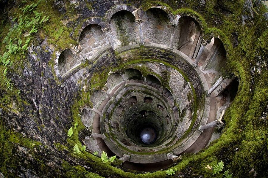 From Lisbon: Pena Palace, Regaleira, Sintra & Cascais Tour - Sintra old town and the time to choose your own path
