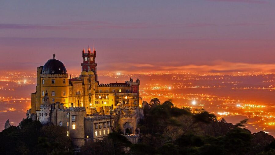 From Lisbon: Pena Palace, Regaleira, Sintra & Cascais Tour - Guides, vans, and the value of local help
