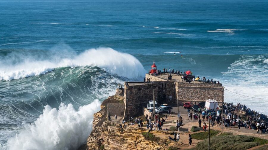 From Lisbon: Private Óbidos and Nazaré Tour - Sítio da Nazaré delivers the big coastal view