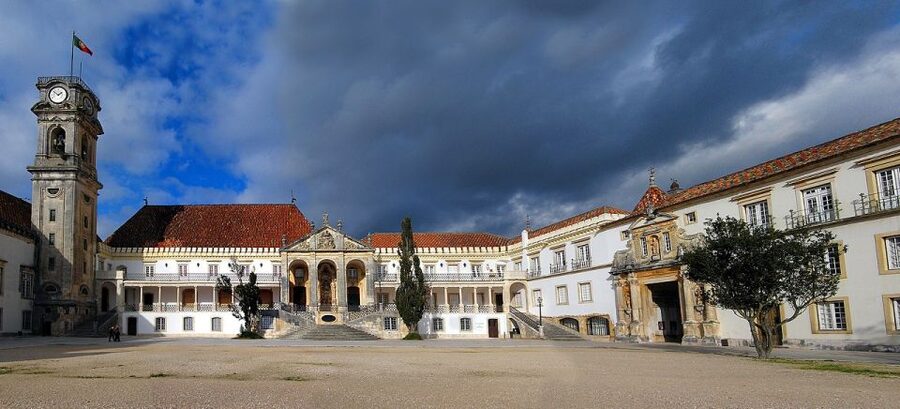 From Lisbon: Private Transfer to Porto with City Stops - Best stop combinations for different interests