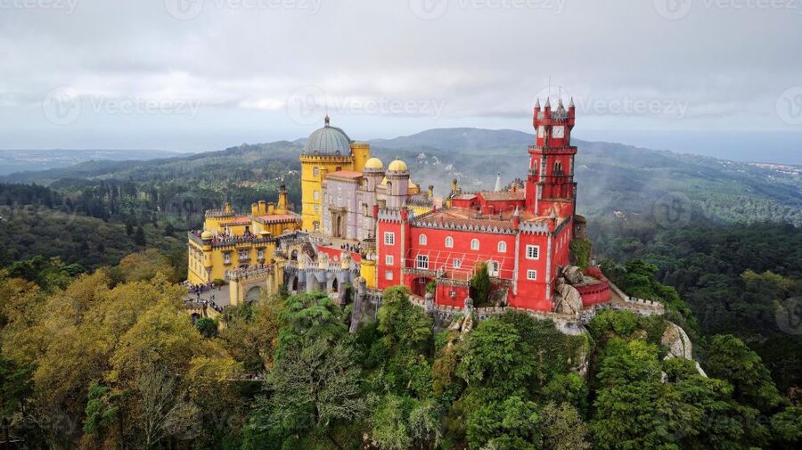 From Lisbon: Sintra, Cabo da Roca, & Cascais Day Trip - Why this private Sintra day trip works