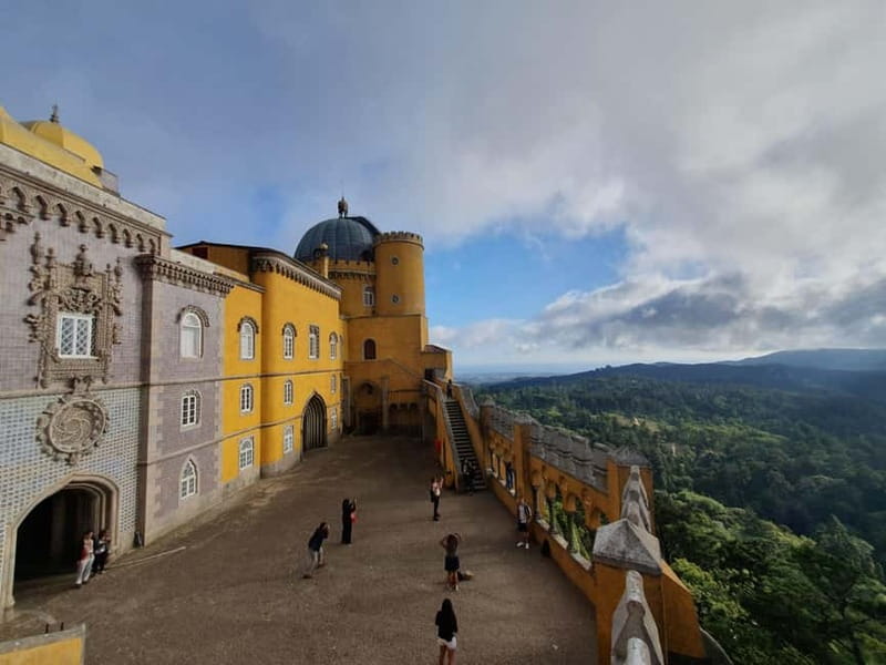 From Lisbon: Sintra's Historical and Natural Gems - Weather, clothing, and walking advice