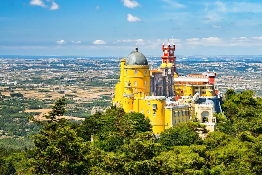 From Lisbon: Sintra to Cascais Full-Day Guided E-Bike Tour - From Largo da Severa to Sintra by train