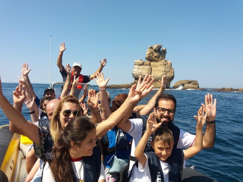 From Peniche: 1-Hour Cabo Carvoeiro Boat Tour - What the guides add to the ride