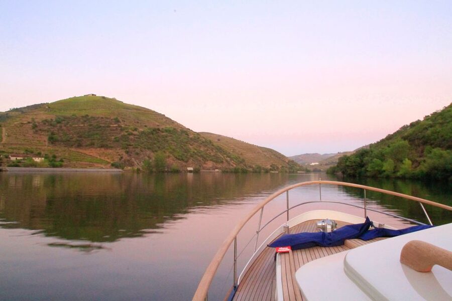 From Pinhão: Private Yacht Cruise along the Douro River - Who Will Enjoy This Most