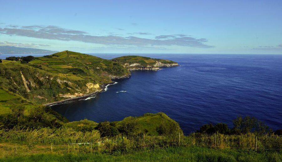 From Ponta Delgada: Lagoa do Fogo & Hot Springs Day Trip - Salto do Cabrito and the coastal stops