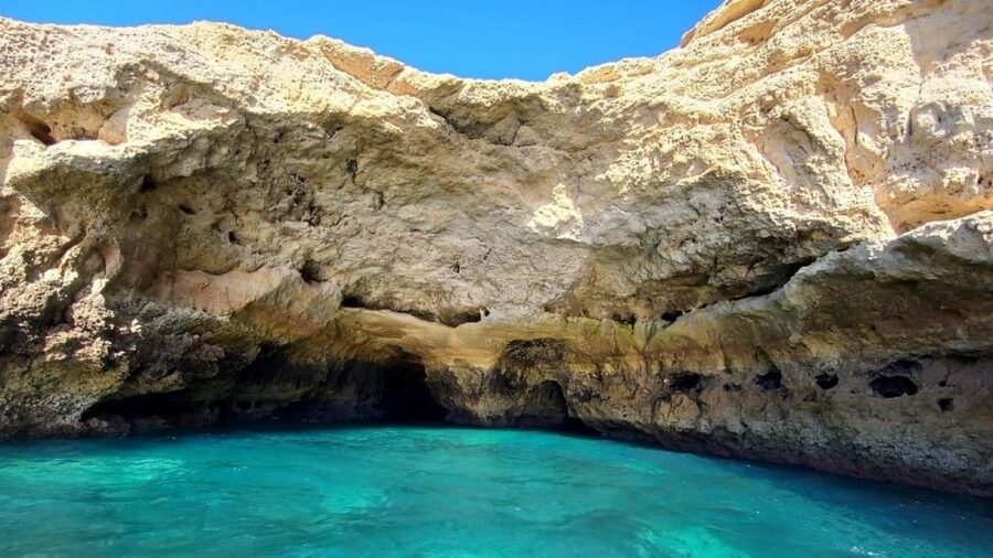 From Portimão: Algar de Benagil and Sea Caves Boat Tour - The guides make a real difference