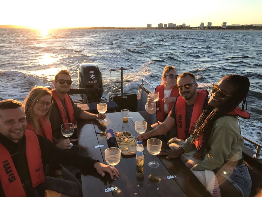 From Portimão: Sunset Boat Trip with Wine - Practical details that can make the evening better