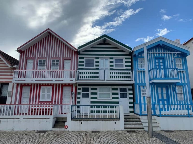 From Porto: Aveiro & Coimbra Tour with Moliceiro Boat Cruise - Lunch choices in Aveiro or Coimbra