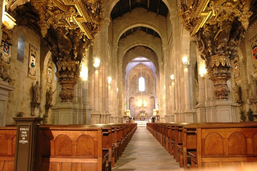 From Porto: Braga and Guimarães Small Group Tour with Lunch - Who should book this northern Portugal day trip