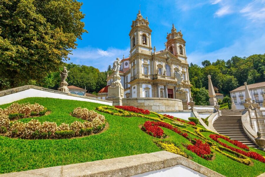 From Porto: Braga & Guimarães Full-Day Tour - Paço dos Duques and royal Portugal