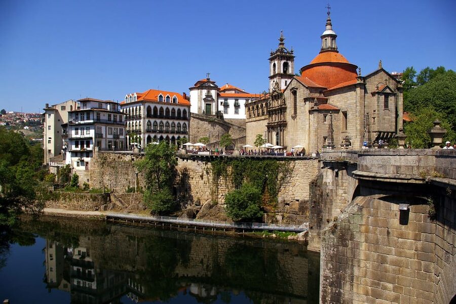 From Porto Day Douro Valley Wine Tour 2 Wine Tasting & Lunch - A Douro lunch with local flavors