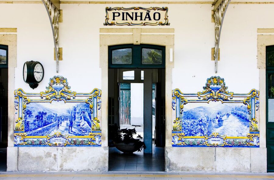 From Porto: Full-Day Douro Historical Tour - Pinhão and the quiet stretch on the river