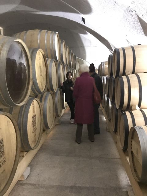 From Porto: Private Douro Valley Tour with Cruise and Wine - Lunch with time to enjoy the view