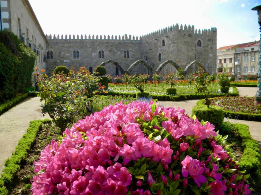 From Porto: Wonders of Braga & Guimaraes Private Day Trip - A comfortable start from Porto