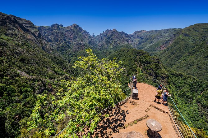 Full Day East of Madeira Tour - Portela and the rural road through Santo da Serra