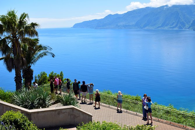 Full Day Tour of Madeira West - Câmara de Lobos and Ribeira Brava: a gentle start