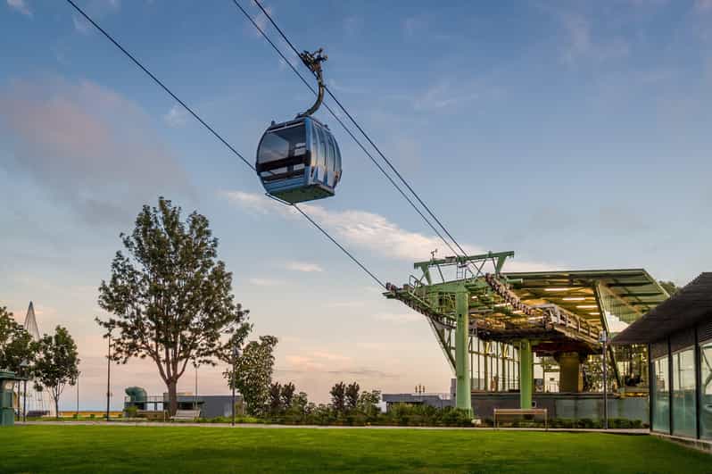 Funchal: 2-Hour Tuk-Tuk Tour with Cable Car Finale - A fast, friendly introduction to Funchal