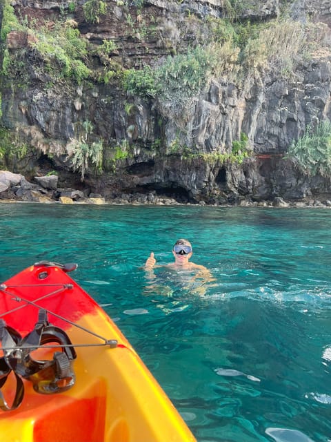 Funchal: Kayak & Snorkeling in Garajau Nature Reserve - Getting back when the waves rise