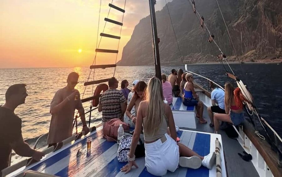 Funchal: Sunset Tour on Traditional Madeiran Boat w/ Drinks - Dolphins, whales, and what you might see
