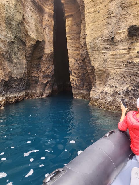 Islet Tour- Ilhéu de Vila Franca do Campo - Who will get the most from this activity