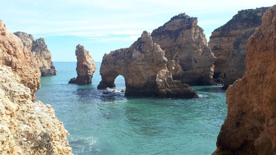 Lagos: Boat Trip to Grottos of Ponta da Piedade and Caves - Choosing the best time for photos
