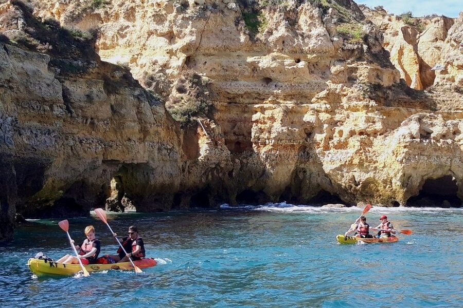 Lagos: Guided Kayak Tour - What the guides add to the experience